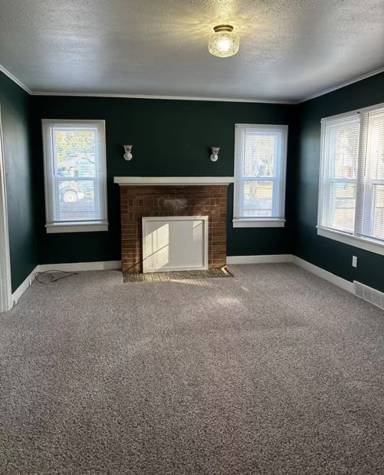 Main picture of 1385 18th St NE