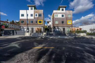 Main picture of 5401 Huntington Dr N
