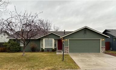 Main picture of 7966 W Gillis St