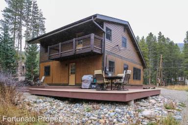 Main picture of 105 Creek Side Dr