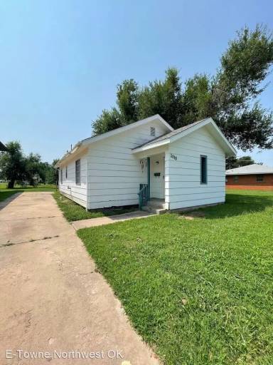 Main picture of 2019 E Eucalyptus Ave