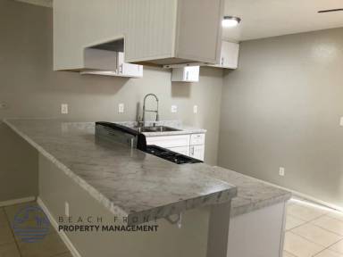 Main picture of 2186 Pacific Ave