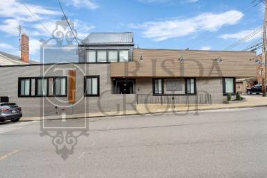 Main picture of 160 Southern Ave Apartments