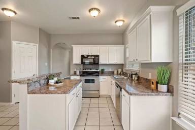 Main picture of 3001 Bourine St