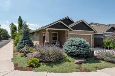 Main picture of 61919 Janalee Pl