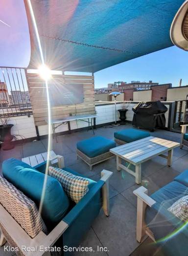 Main picture of 2325 Walnut St