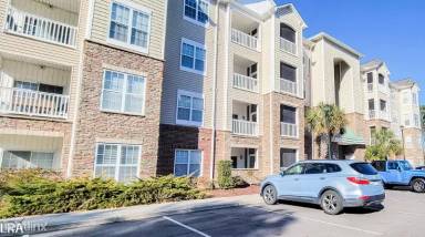 Main picture of 200 Gateway Condos Dr