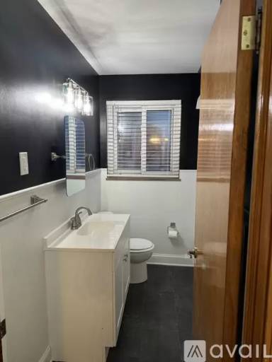 Main picture of 2615 Brookview Blvd