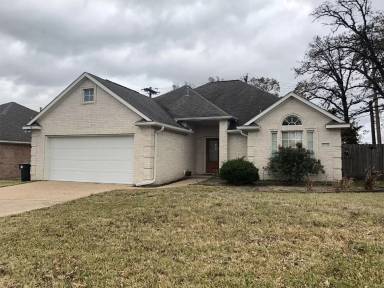 Main picture of 3119 Pleasant Forest Dr