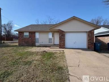 Main picture of 321 N Jones Ave