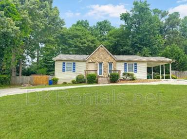 Main picture of 2397 Old Peachtree Rd