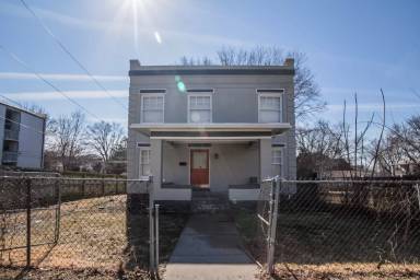 Main picture of 1311 E 33rd St