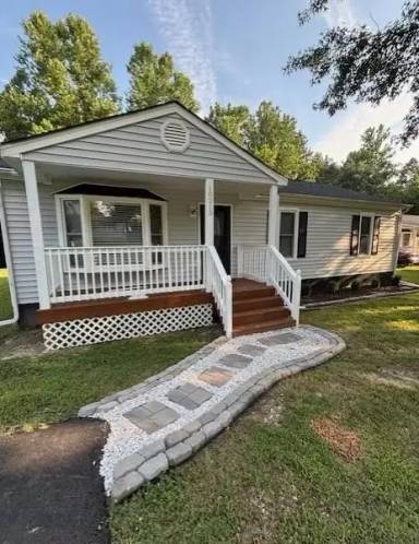 Main picture of 10213 Carol Anne Rd