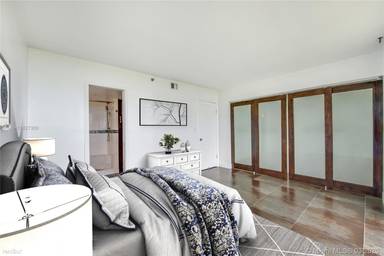 Main picture of 720 Coral Way