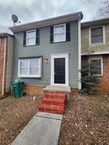 Main picture of 1402 Springleaf Cir SE