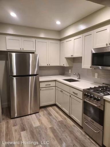 Main picture of 401 W Los Olivos St
