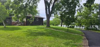 Main picture of 1435 Englert Rd