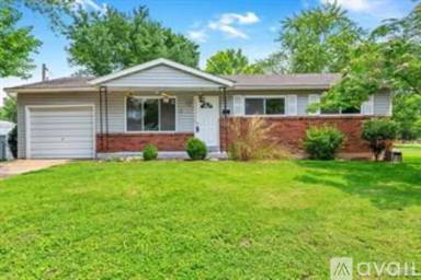 Main picture of 6 Cedar Park Dr