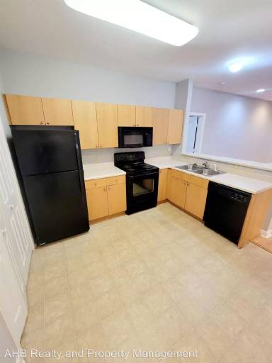 Main picture of 100 Campus Walk Trl