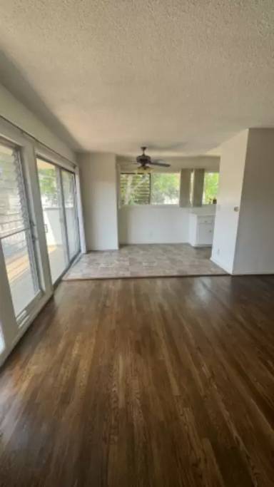 Main picture of 7542 Norton Ave