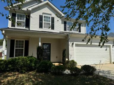 Main picture of 10 Glenrose Ct