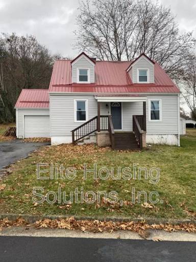 Main picture of 765 N 8th St