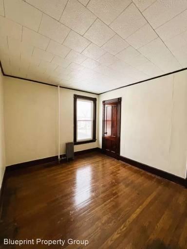 Main picture of 77 2nd St