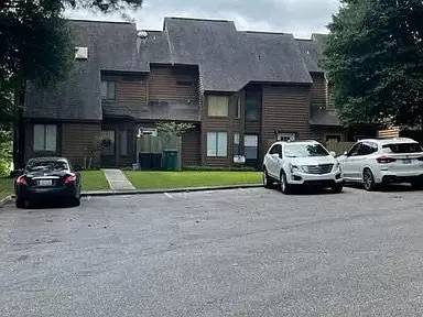 Main picture of 9B Merion Dr