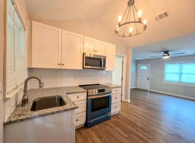 Main picture of 3839 Gaston Ave