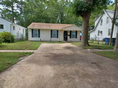 Main picture of 233 Beechwood Ave