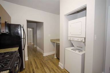 Main picture of 4611 N Dover St