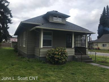 Main picture of 923 N Tower Ave