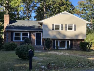 Main picture of 906 Kevin Dr