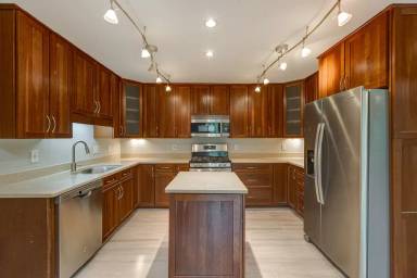 Main picture of 3303 Spring Lake Ct