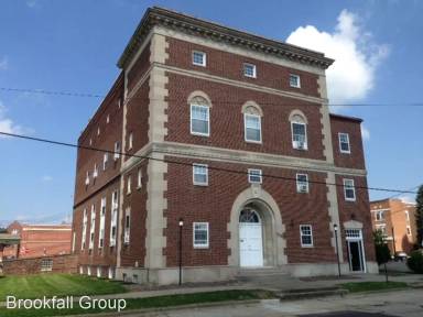 Main picture of 210 S Walnut St