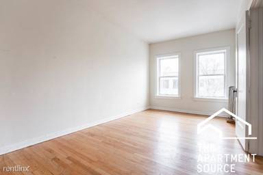 Main picture of 2712 N Milwaukee Ave