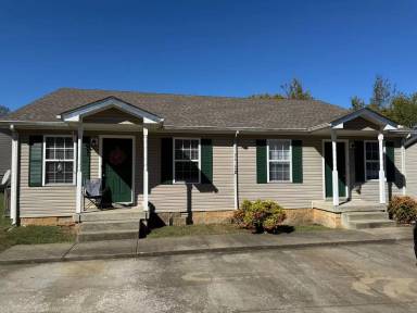 Main picture of 918 1/2 Kingsbury Dr