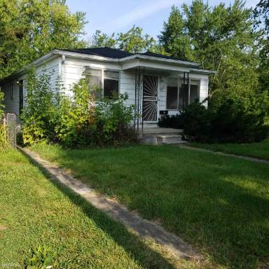 Main picture of 8827 Heyden St