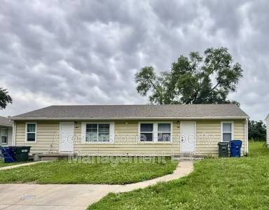 Main picture of 1521 W 22nd Ter