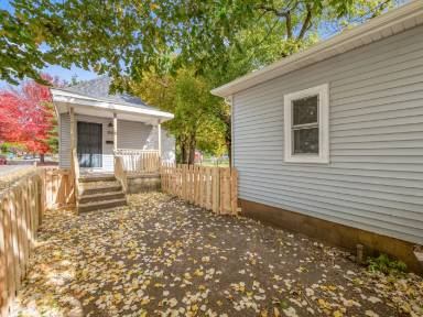 Main picture of 306 Martin Ave