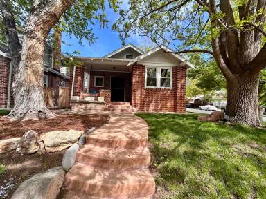 Main picture of 1394 S Gaylord St