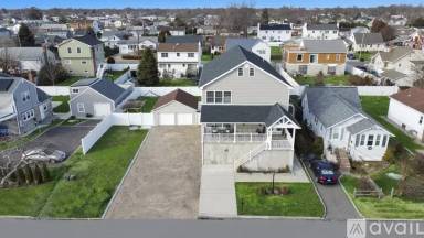 Main picture of 64 Orchard St