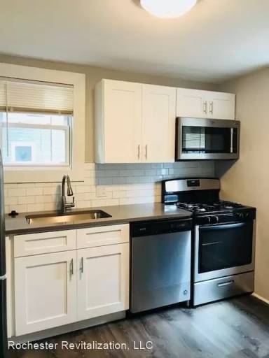 Main picture of 152 Barton St