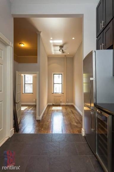 Main picture of 234 W 14th St