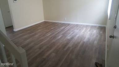 Main picture of 7002 Fulton St