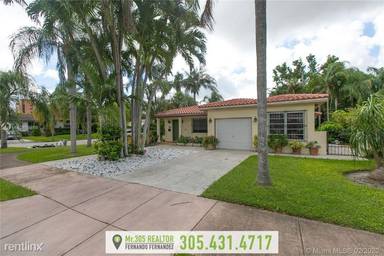 Main picture of 104 Santander Ave