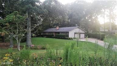 Main picture of 1776 Arden Dr