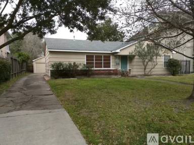 Main picture of 5204 Aspen St