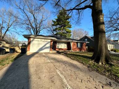 Main picture of 8339 Mercier St