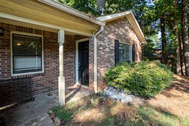 Main picture of 1126 Summer Brook Rd